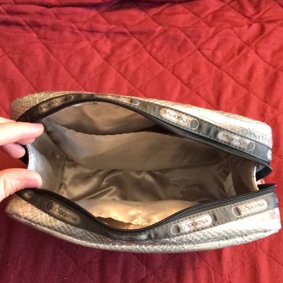 Lesportsac Bags Lesportsac Kevyn In Snake Print Poshmark